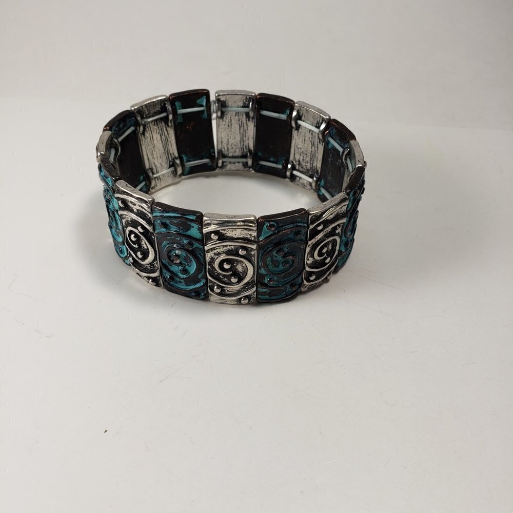 Periwinkle & Antique Blue Stretch Bracelet Textured Silver Metal w/ Black Accent - Picture 5 of 5